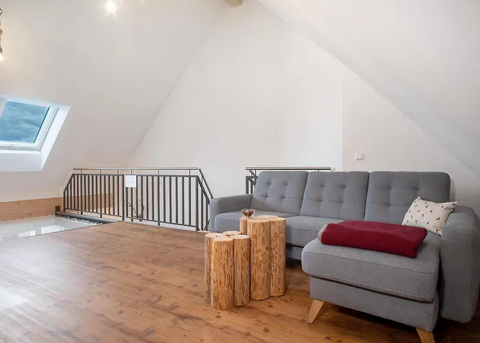 Bergtraum Hof Schuetterle * Φριντρισχάφεν